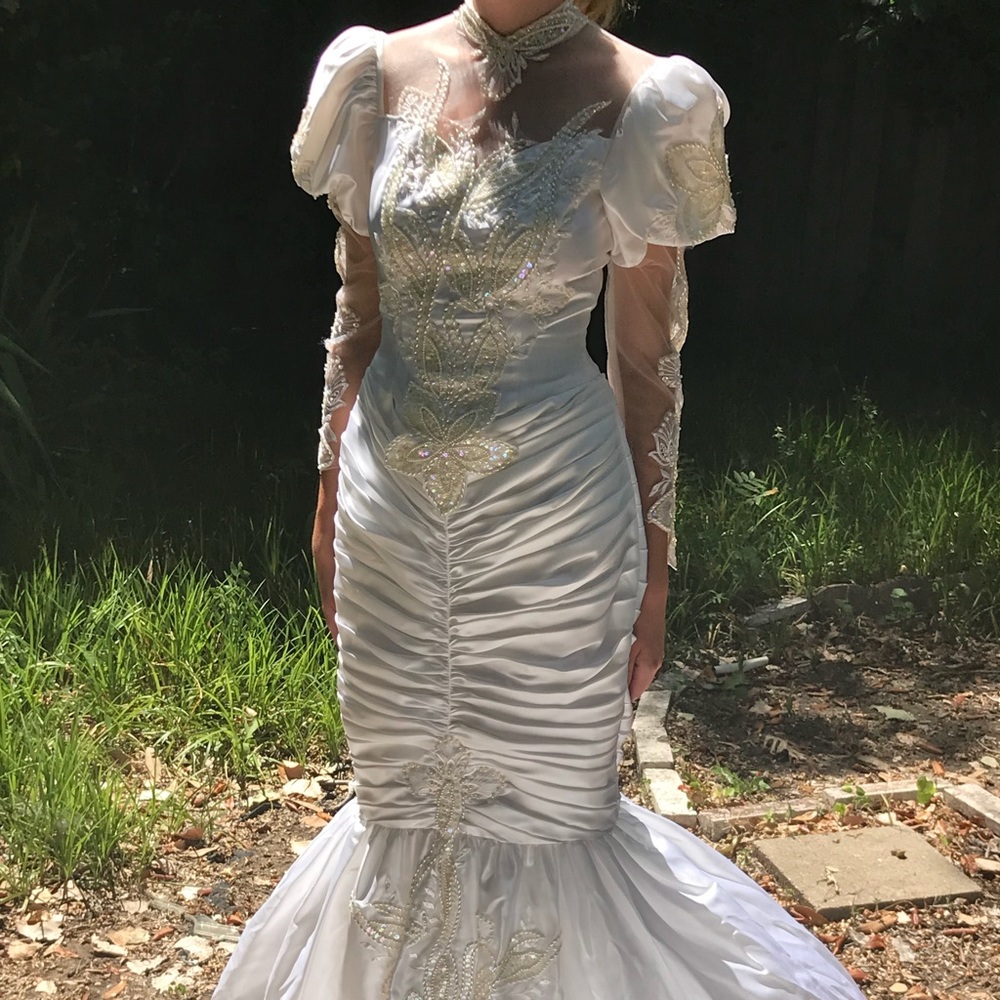 1980’s Vintage white wedding gown ✨💖✨